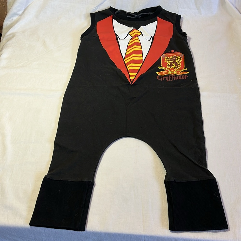 Warner Bros. Black Harry Potter Romper, size kids XL (2T)